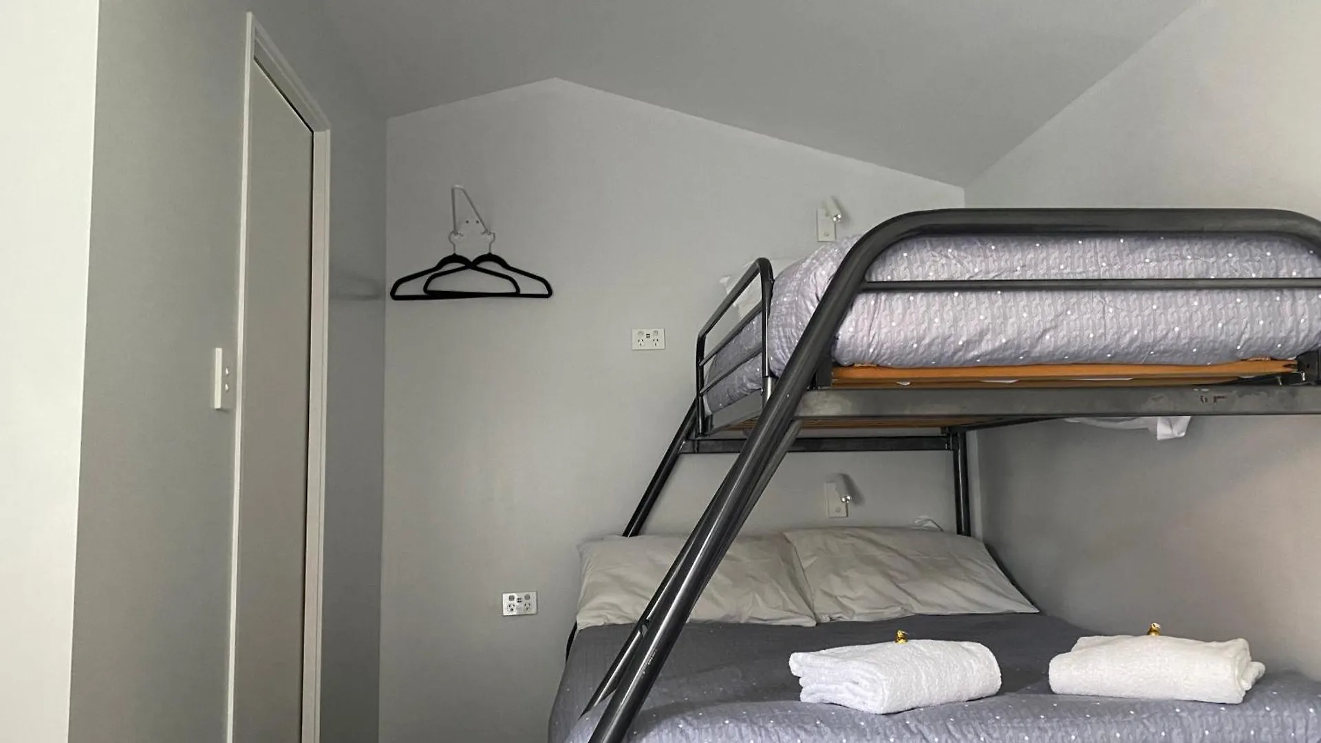 Christchurch Airport Tiny House Appartamento